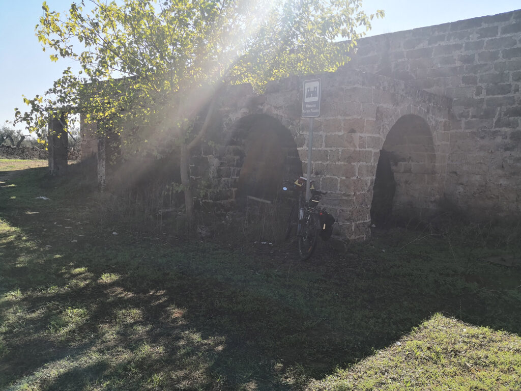 Porticato esterno Masseria Morige