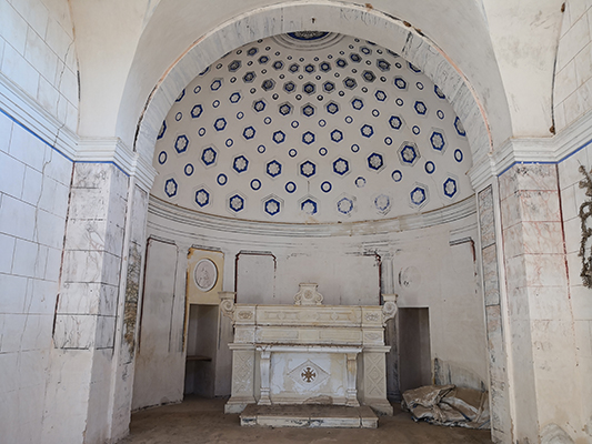 Altare chiesa di pertinenza masseria fortificata