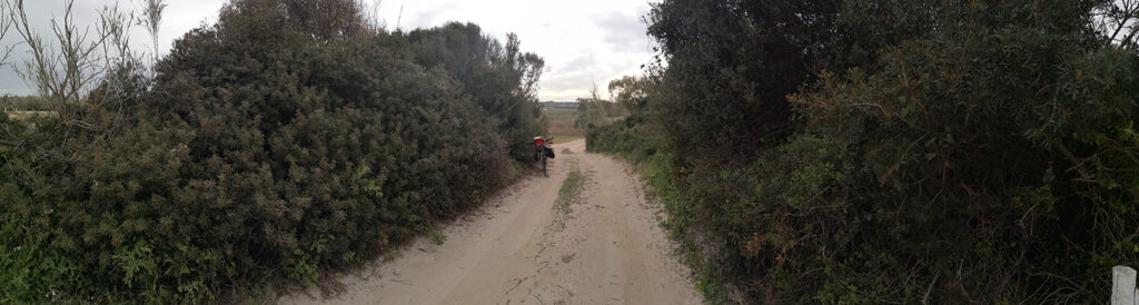 Chilometri di strade bianche o sabbiose compatte